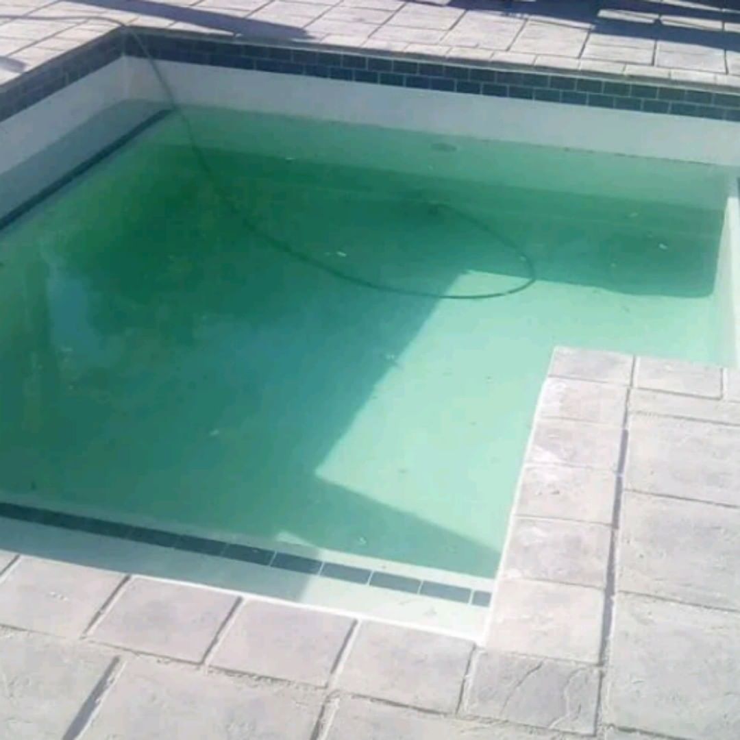 pool-construction